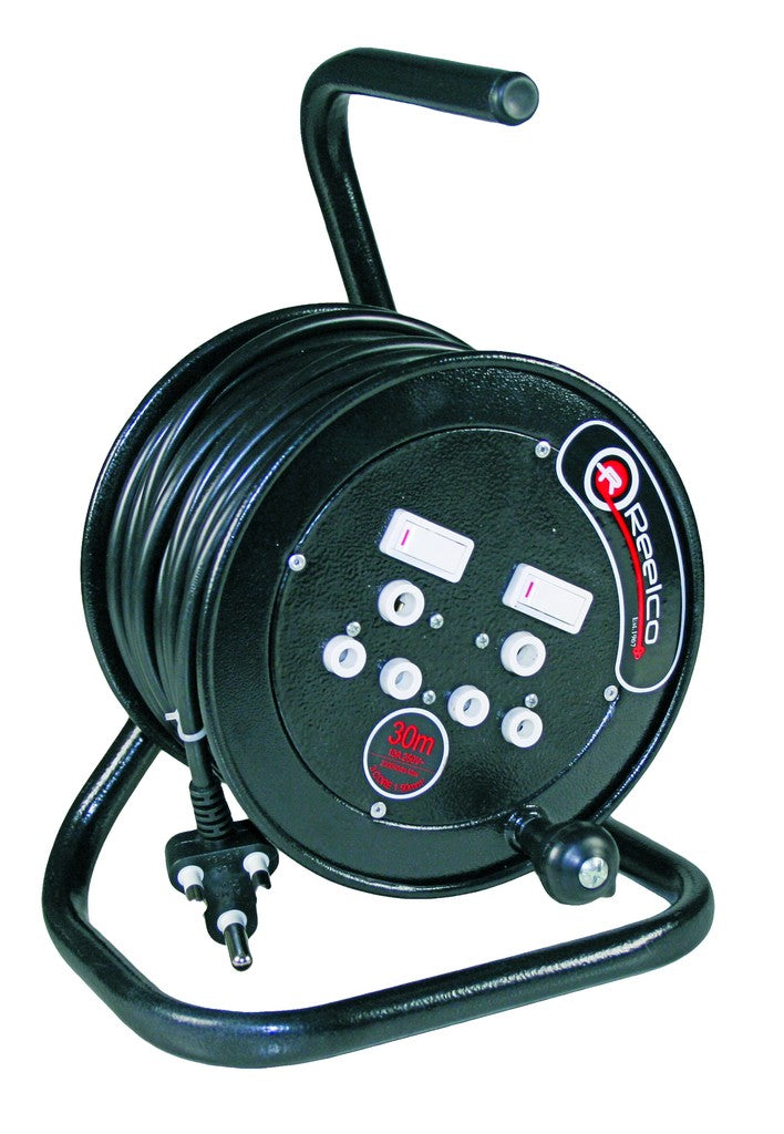 Steel Extension Reel D/B Socket 30M 1.5Mmx3 STEP Building Supplies